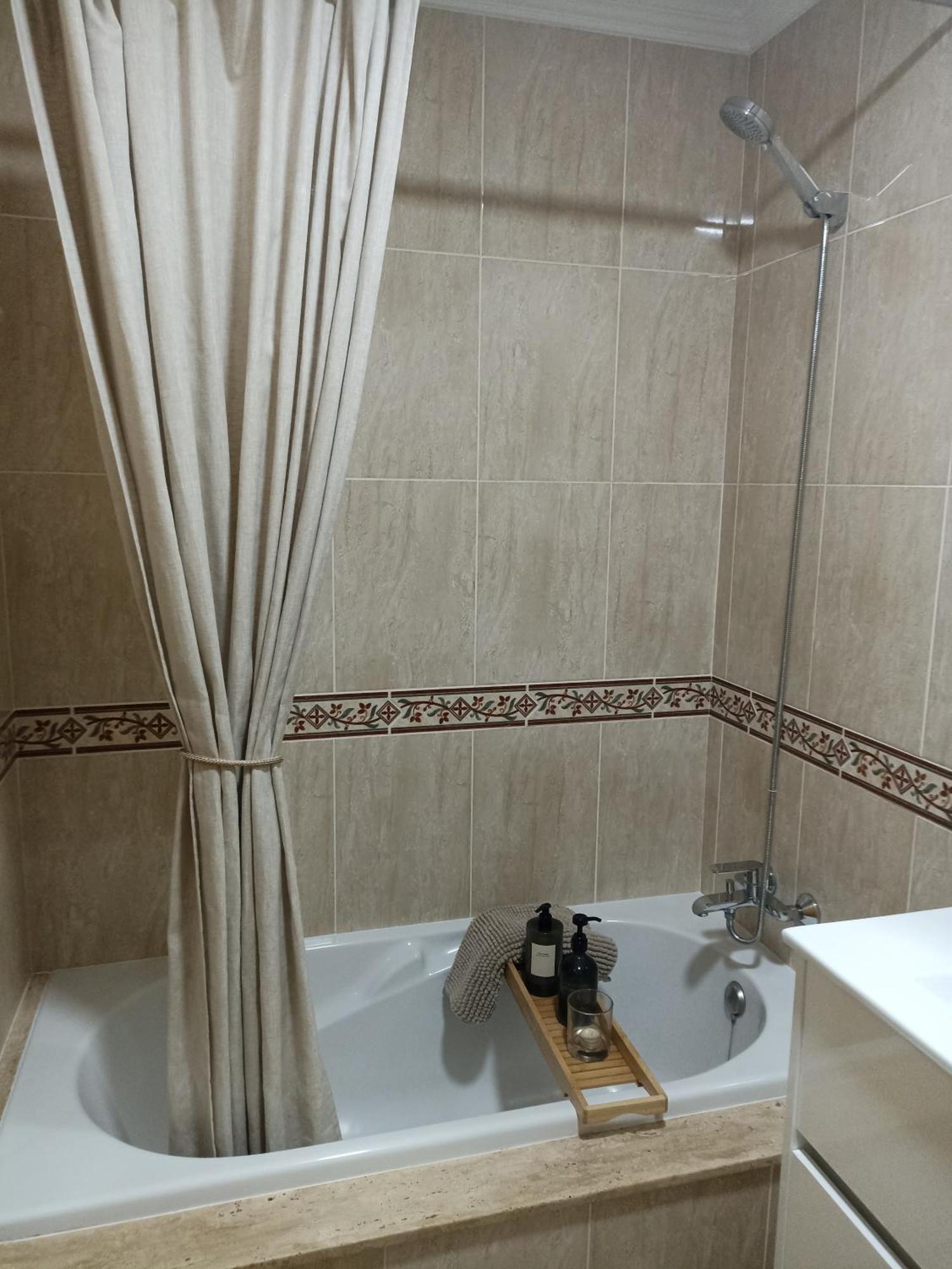 El Atico Apartment Caldas De Reis Bilik gambar